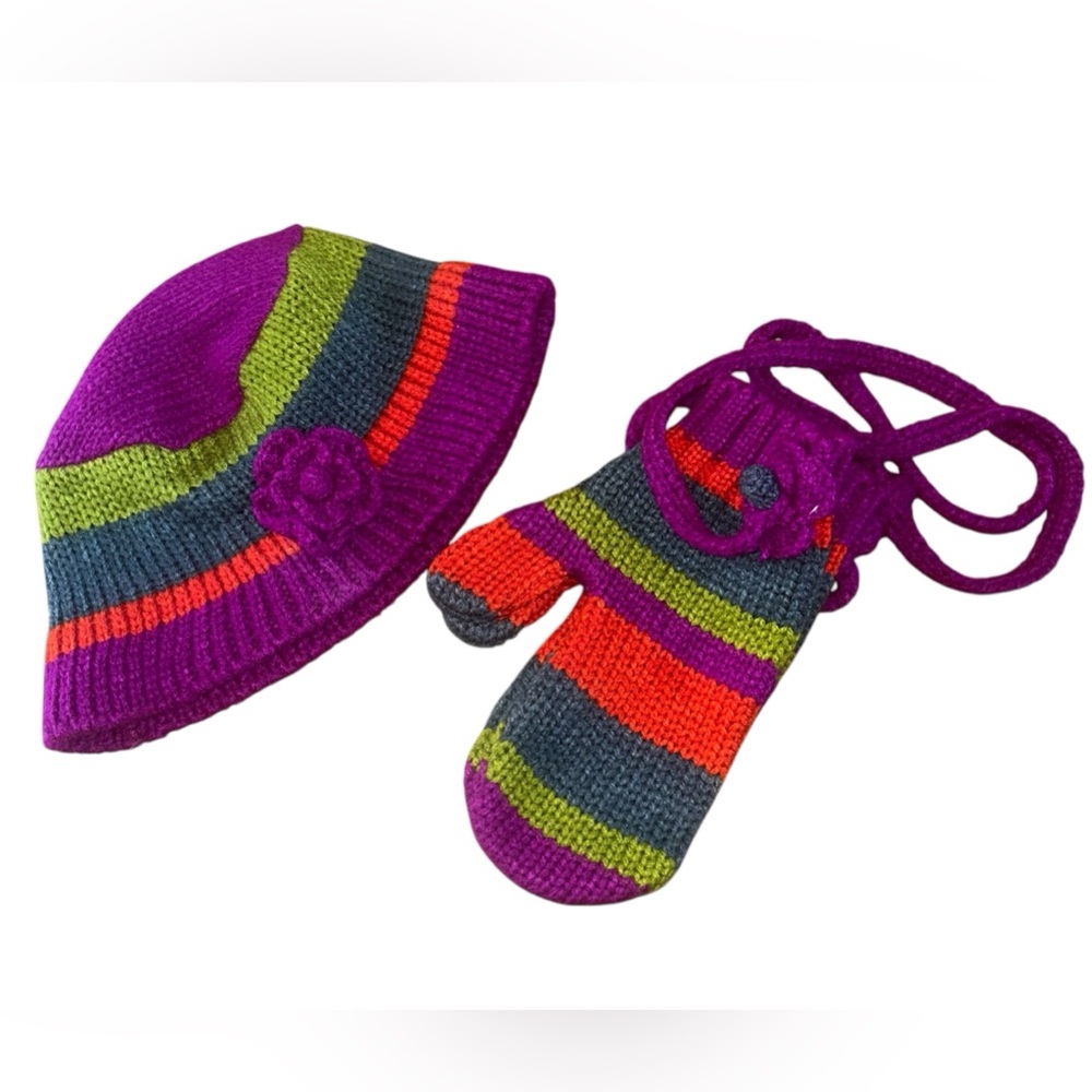 WOMENS COLORFUL Knitted Hat & Mitten set like new !